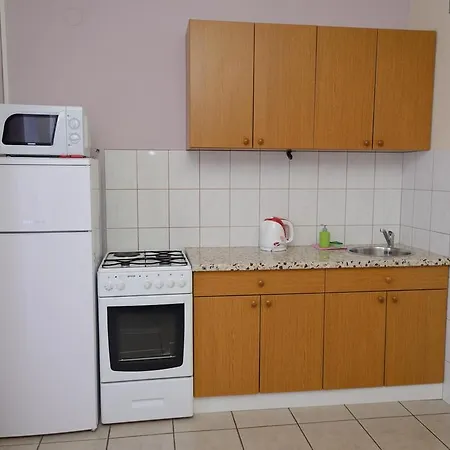 Apartment Hrusta Malinska